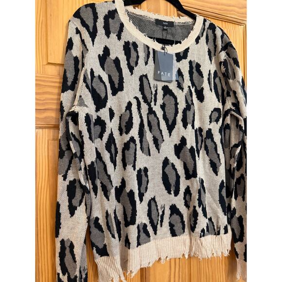 FATE NWT Sweater Size LG Animal Print Cute Fringe Soft Cute - Picture 6 of 6